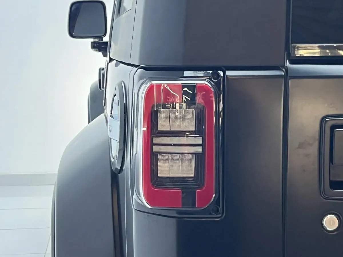 2023 Beijing BJ40 2.0T 163HP L4 8AT,autocango,china used car exporter,china ev exporter,chinese used car exporter,chinese used ev exporter