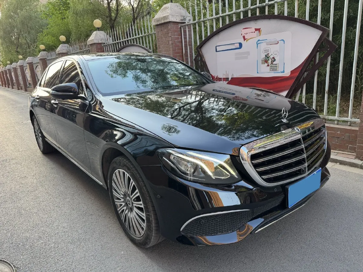 2020 Mercedes-Benz E Class 2.0T 258HP L4 9AT,autocango,china used car exporter,china ev exporter,chinese used car exporter,chinese used ev exporter