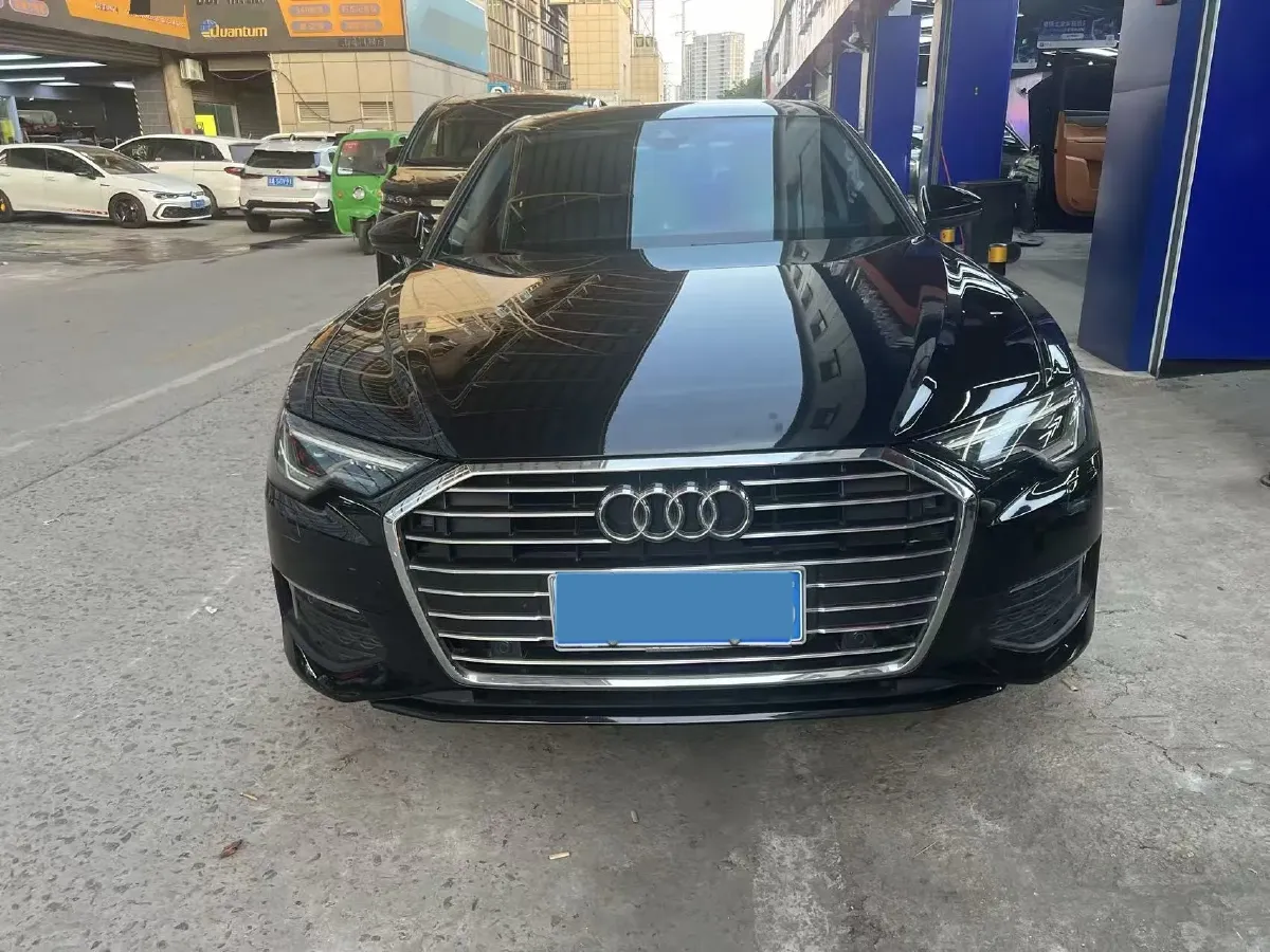 2021 Audi A6L 2.0T 224HP L4 7DCT,autocango,china used car exporter,china ev exporter,chinese used car exporter,chinese used ev exporter