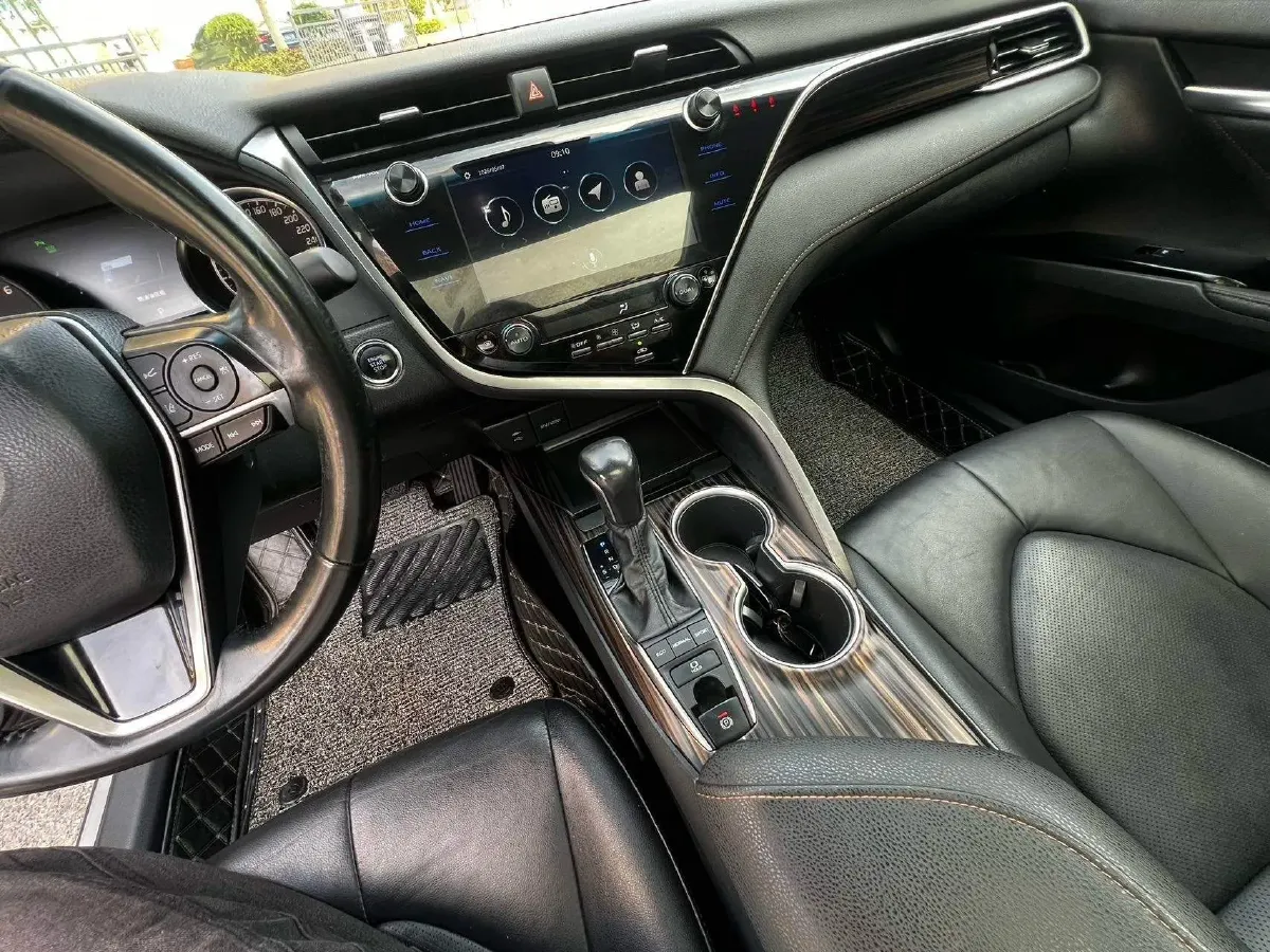 2019 Toyota Camry 2.5L 209HP L4 8AT,autocango,china used car exporter,china ev exporter,chinese used car exporter,chinese used ev exporter