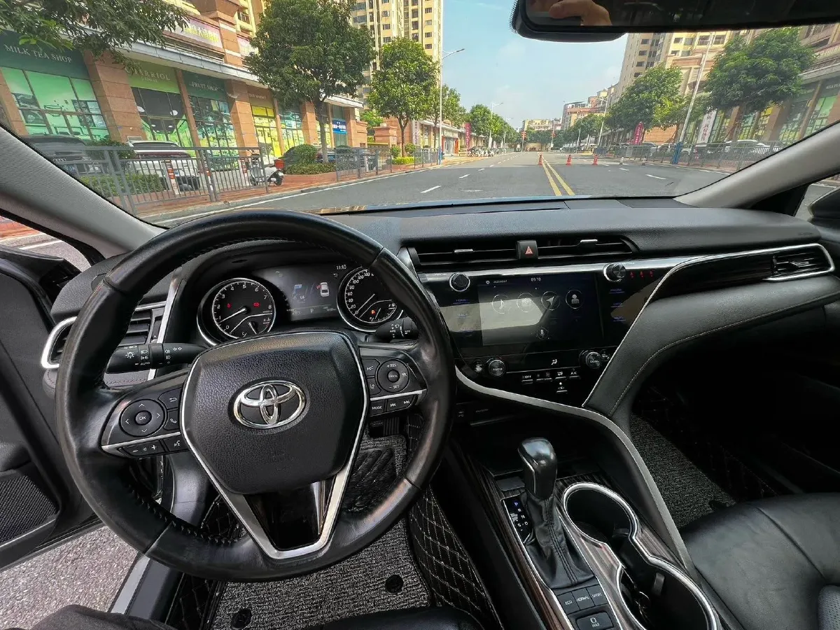 2019 Toyota Camry 2.5L 209HP L4 8AT,autocango,china used car exporter,china ev exporter,chinese used car exporter,chinese used ev exporter
