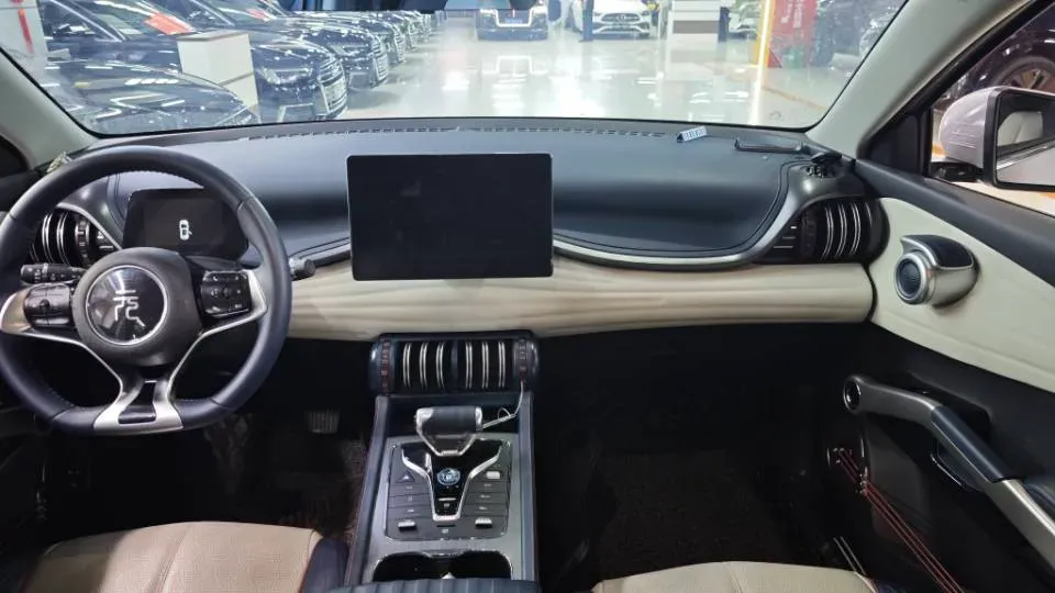 2022 Hycan Z03 BEV 64.23KWH,autocango,china used car exporter,china ev exporter,chinese used car exporter,chinese used ev exporter