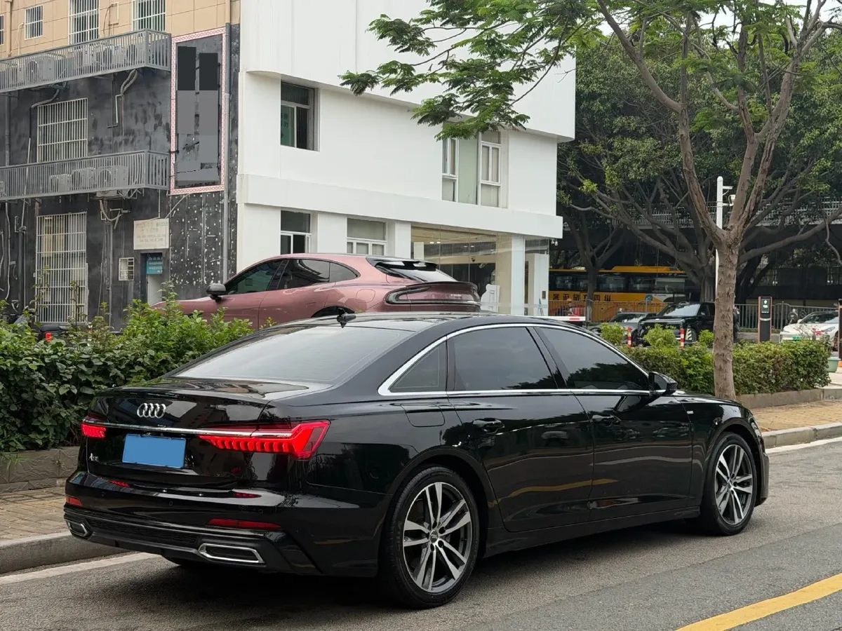 2020 Audi A6L 2.0T 190HP L4 7DCT,autocango,china used car exporter,china ev exporter,chinese used car exporter,chinese used ev exporter