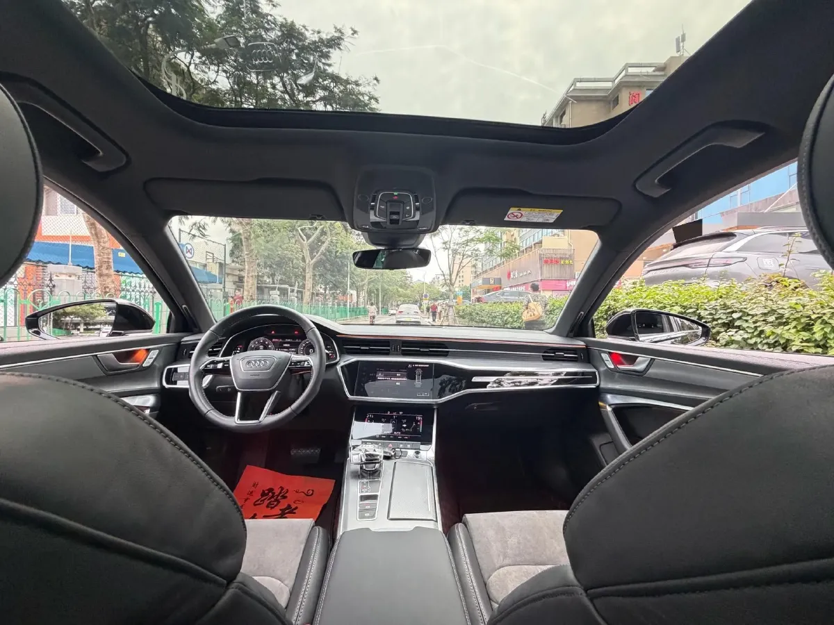 2020 Audi A6L 2.0T 190HP L4 7DCT,autocango,china used car exporter,china ev exporter,chinese used car exporter,chinese used ev exporter