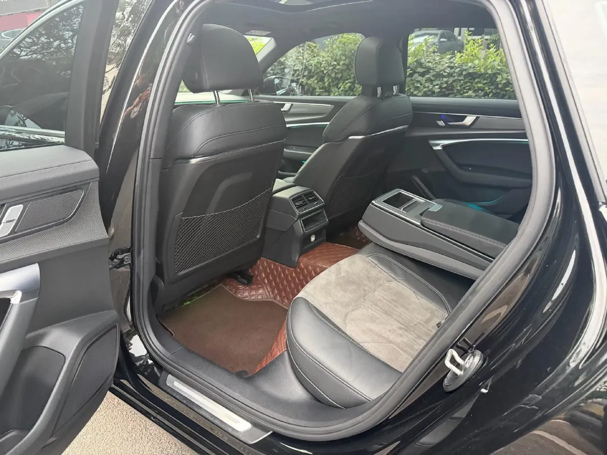 2020 Audi A6L 2.0T 190HP L4 7DCT,autocango,china used car exporter,china ev exporter,chinese used car exporter,chinese used ev exporter