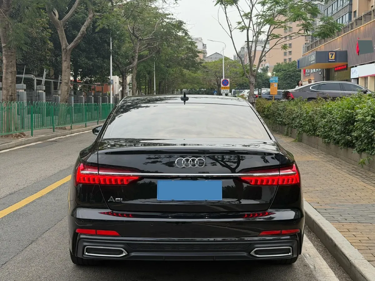 2020 Audi A6L 2.0T 190HP L4 7DCT,autocango,china used car exporter,china ev exporter,chinese used car exporter,chinese used ev exporter