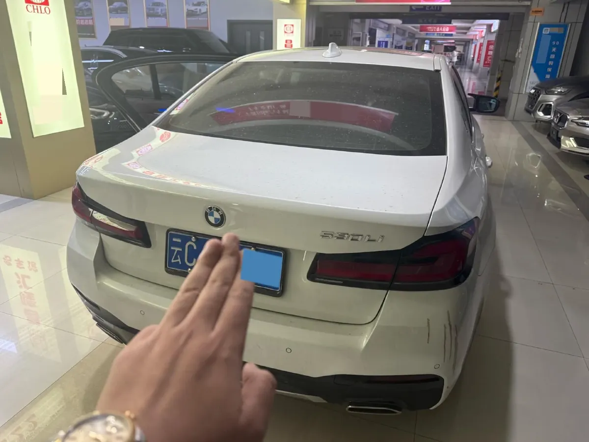 2021 BMW 5 Series 2.0T 252HP L4 8AT,autocango,china used car exporter,china ev exporter,chinese used car exporter,chinese used ev exporter