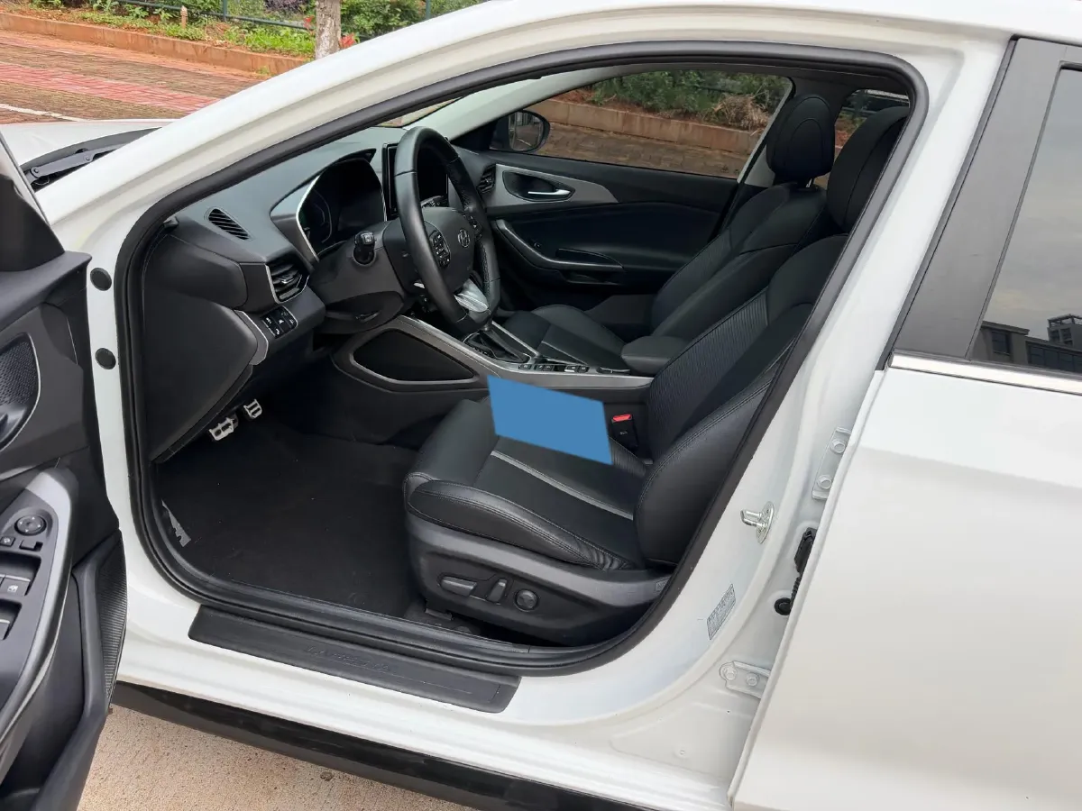 2021 Hyundai La Festa 1.6T 204HP L4 7DCT,autocango,china used car exporter,china ev exporter,chinese used car exporter,chinese used ev exporter