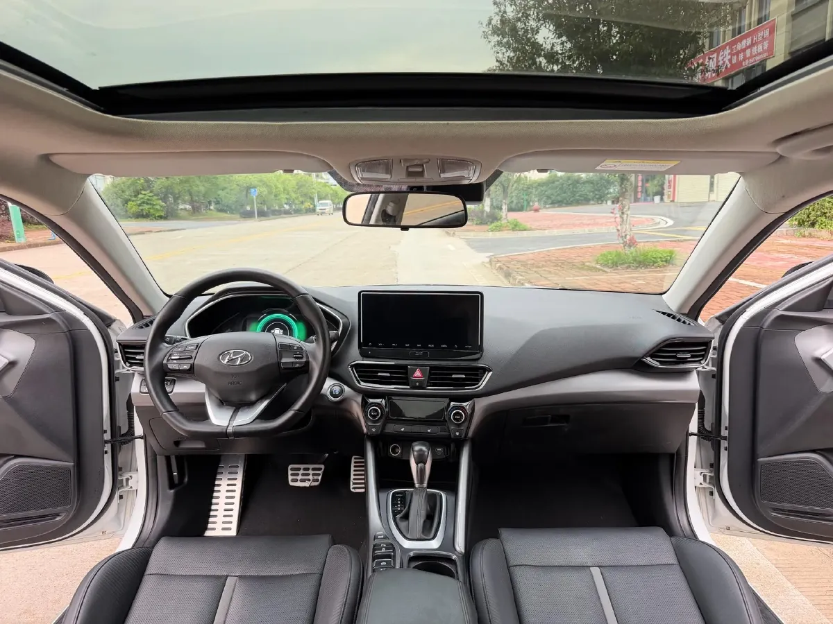 2021 Hyundai La Festa 1.6T 204HP L4 7DCT,autocango,china used car exporter,china ev exporter,chinese used car exporter,chinese used ev exporter