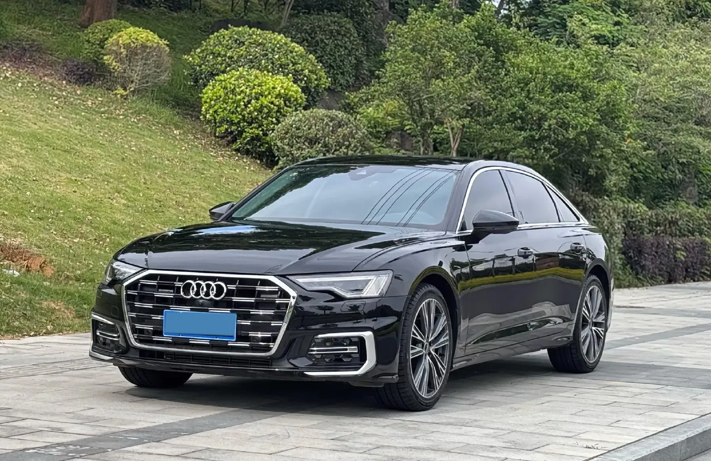 2023 Audi A6L 2.0T 245HP L4 7DCT,autocango,china used car exporter,china ev exporter,chinese used car exporter,chinese used ev exporter