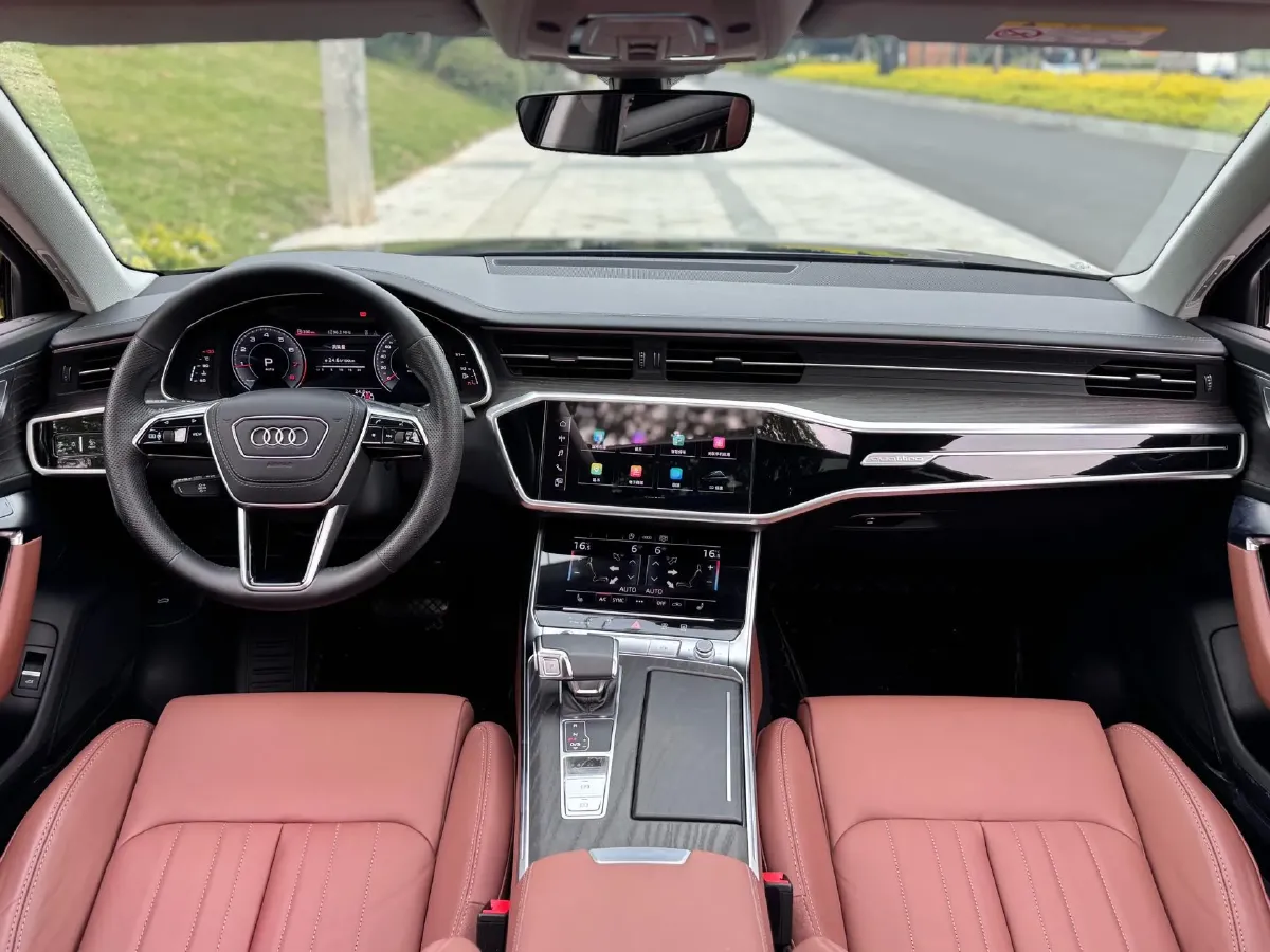 2023 Audi A6L 2.0T 245HP L4 7DCT,autocango,china used car exporter,china ev exporter,chinese used car exporter,chinese used ev exporter