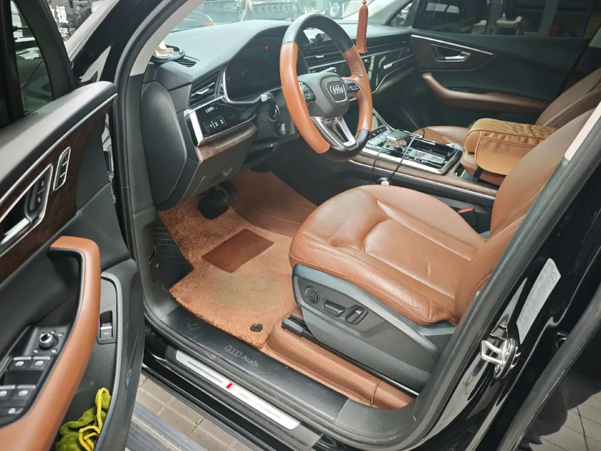 2022 Volkswagen Touareg 3.0T 340HP V6 8AT,autocango,china used car exporter,china ev exporter,chinese used car exporter,chinese used ev exporter