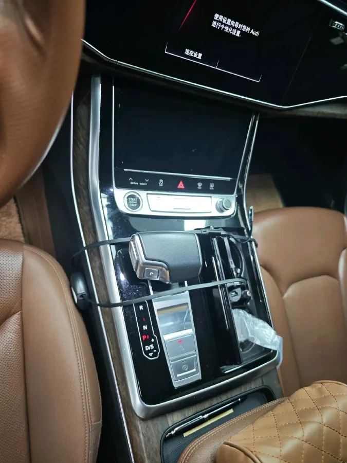 2022 Volkswagen Touareg 3.0T 340HP V6 8AT,autocango,china used car exporter,china ev exporter,chinese used car exporter,chinese used ev exporter