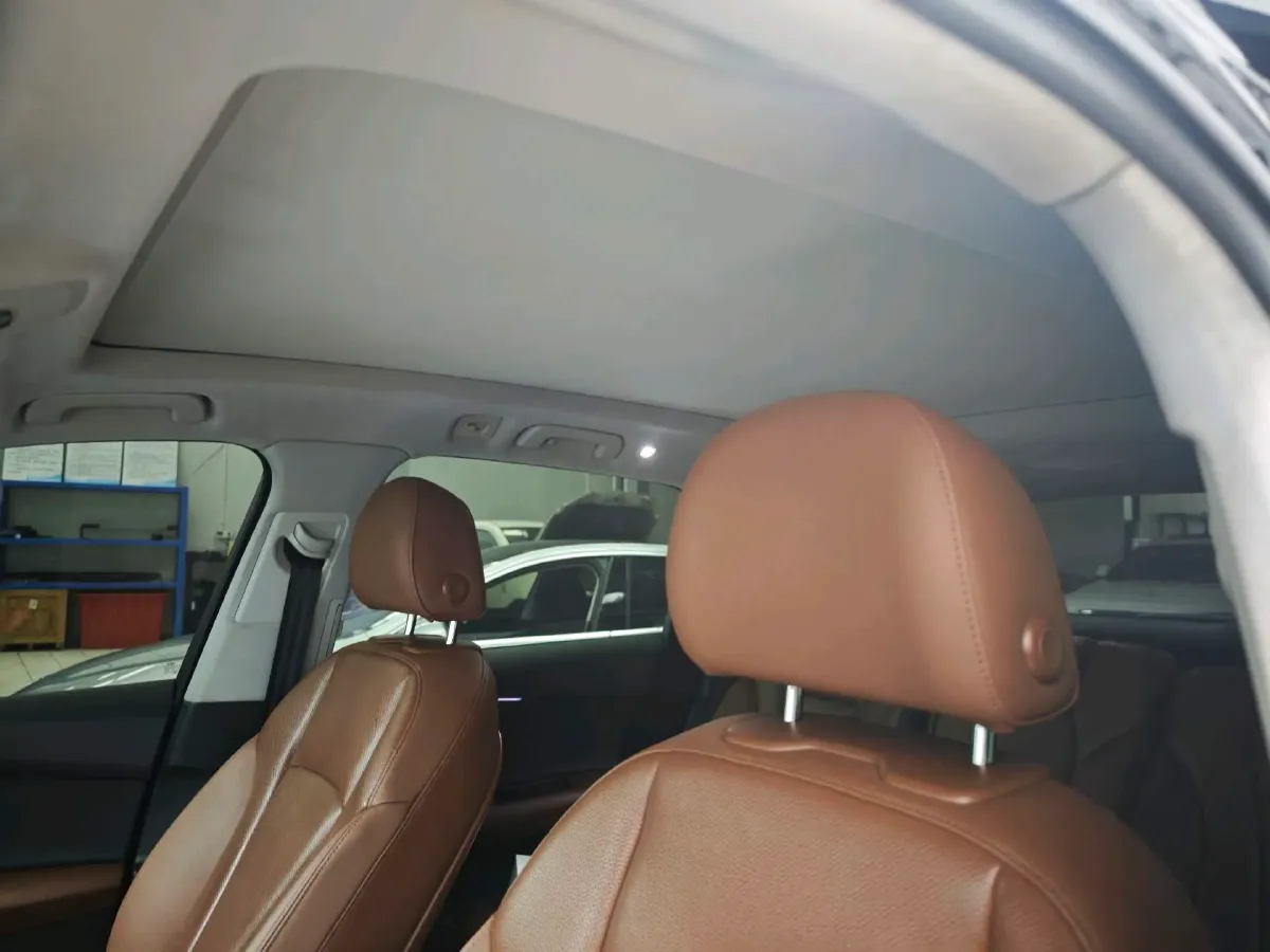 2022 Volkswagen Touareg 3.0T 340HP V6 8AT,autocango,china used car exporter,china ev exporter,chinese used car exporter,chinese used ev exporter