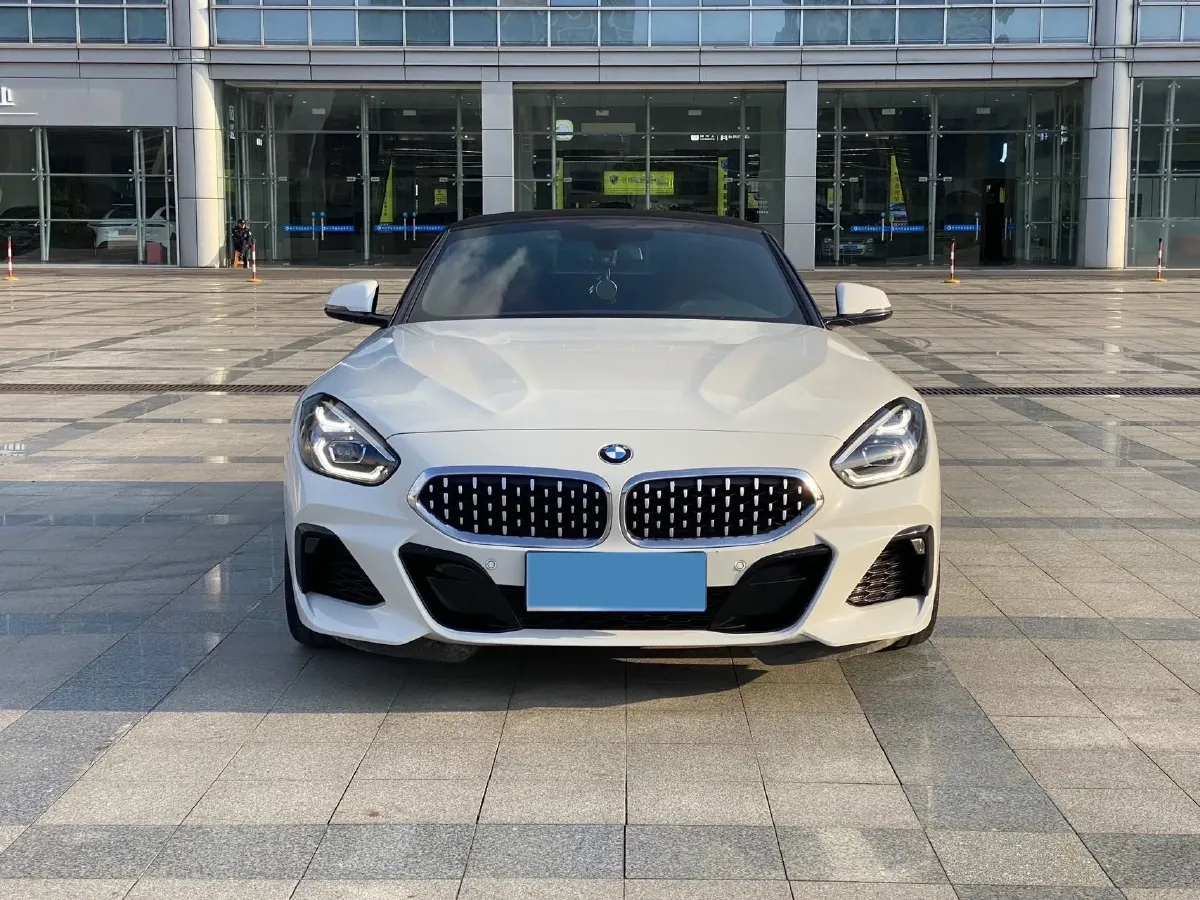 2019 BMW Z4 2.0T 197HP L4 8AT,autocango,china used car exporter,china ev exporter,chinese used car exporter,chinese used ev exporter