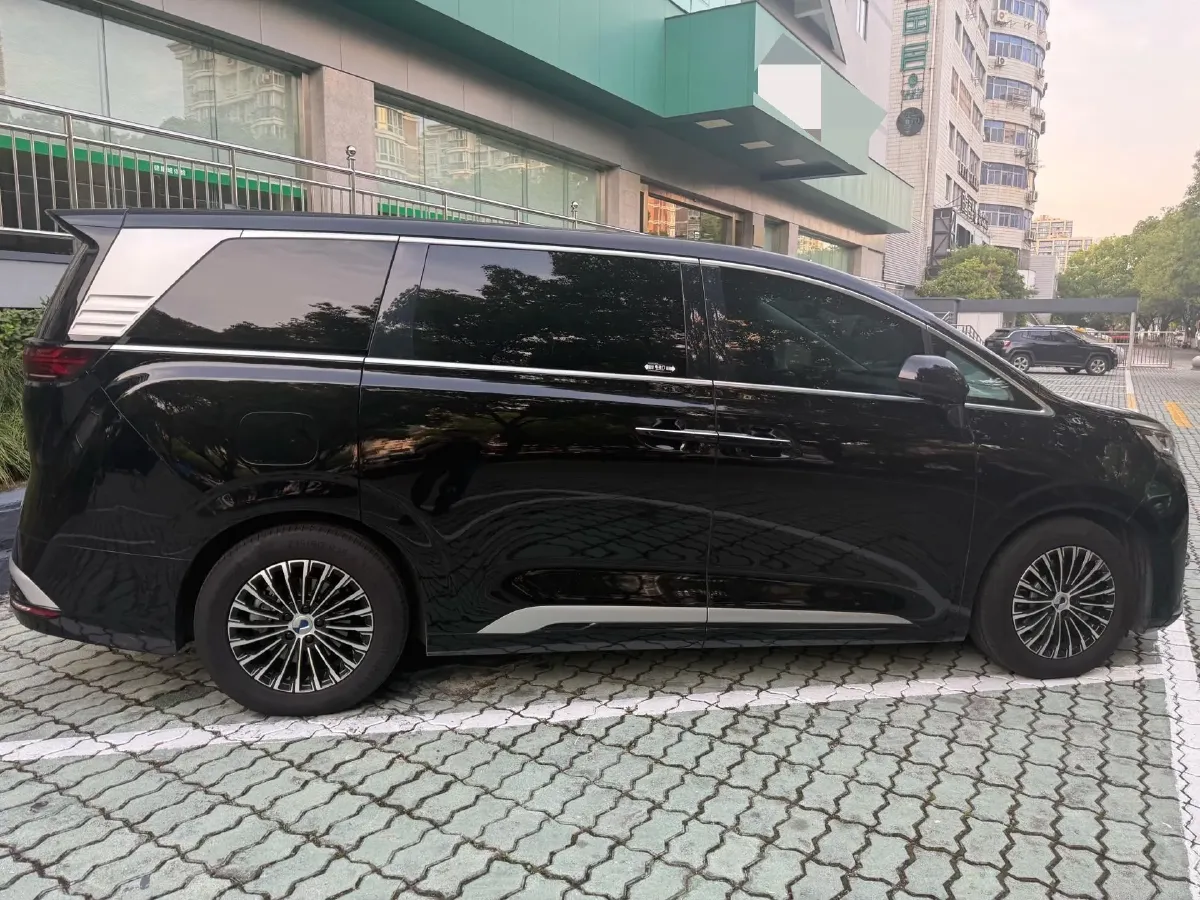 2024 Denza D9 1.5T 139HP L4 E-CVT PHEV 40KWH,autocango,china used car exporter,china ev exporter,chinese used car exporter,chinese used ev exporter