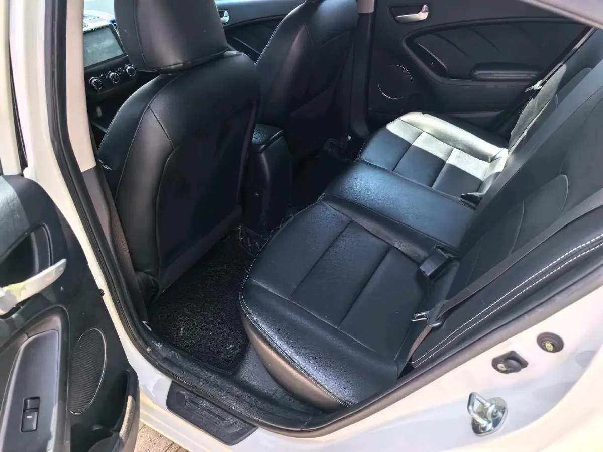 2016 Kia K3 1.6L 128HP L4 6MT,autocango,china used car exporter,china ev exporter,chinese used car exporter,chinese used ev exporter