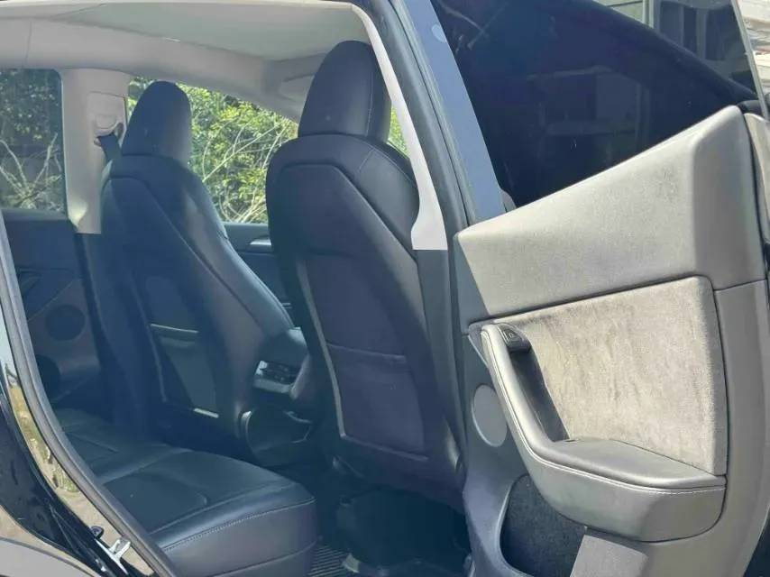 2022 Tesla Model Y BEV 60KWH,autocango,china used car exporter,china ev exporter,chinese used car exporter,chinese used ev exporter