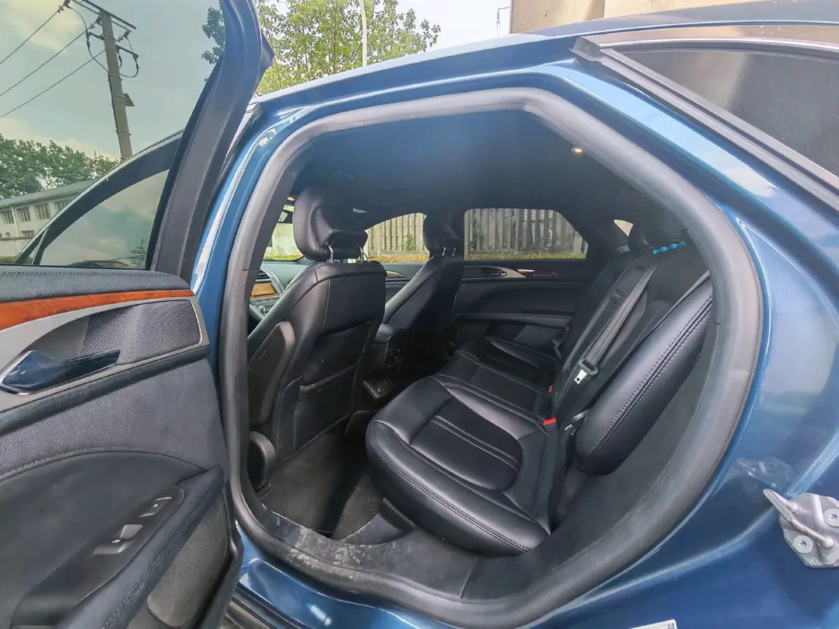 2019 BMW X2 1.5T 140HP L3 7DCT,autocango,china used car exporter,china ev exporter,chinese used car exporter,chinese used ev exporter