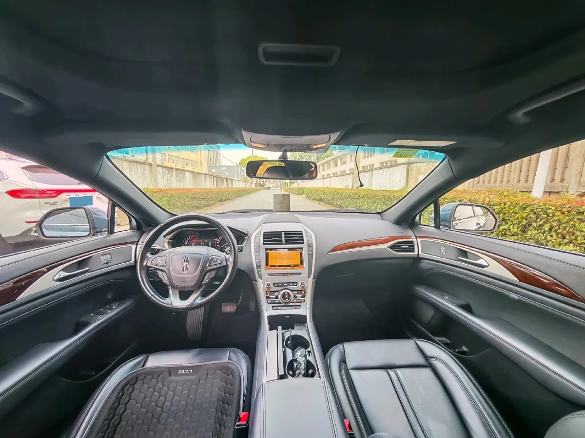 2019 BMW X2 1.5T 140HP L3 7DCT,autocango,china used car exporter,china ev exporter,chinese used car exporter,chinese used ev exporter