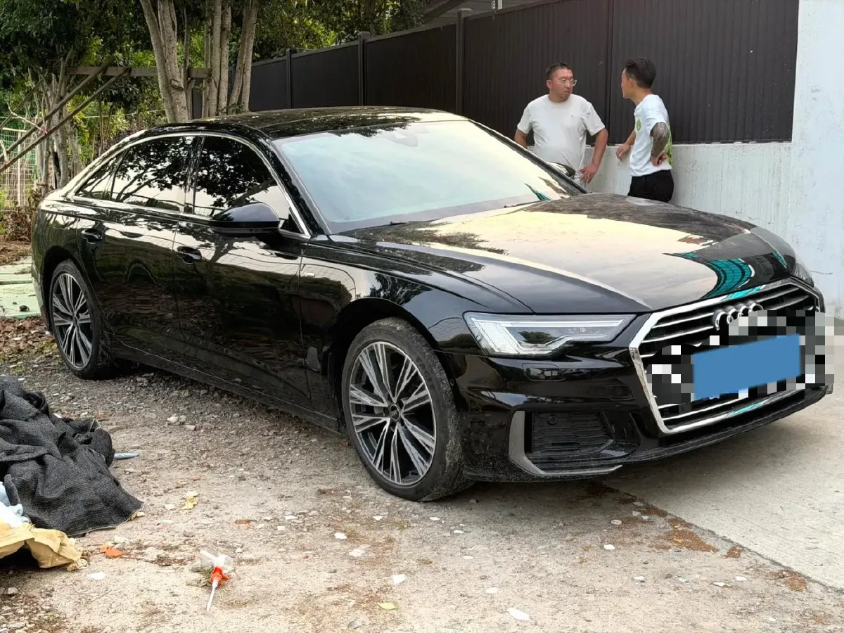 2022 Audi A6L 2.0T 224HP L4 7DCT,autocango,china used car exporter,china ev exporter,chinese used car exporter,chinese used ev exporter