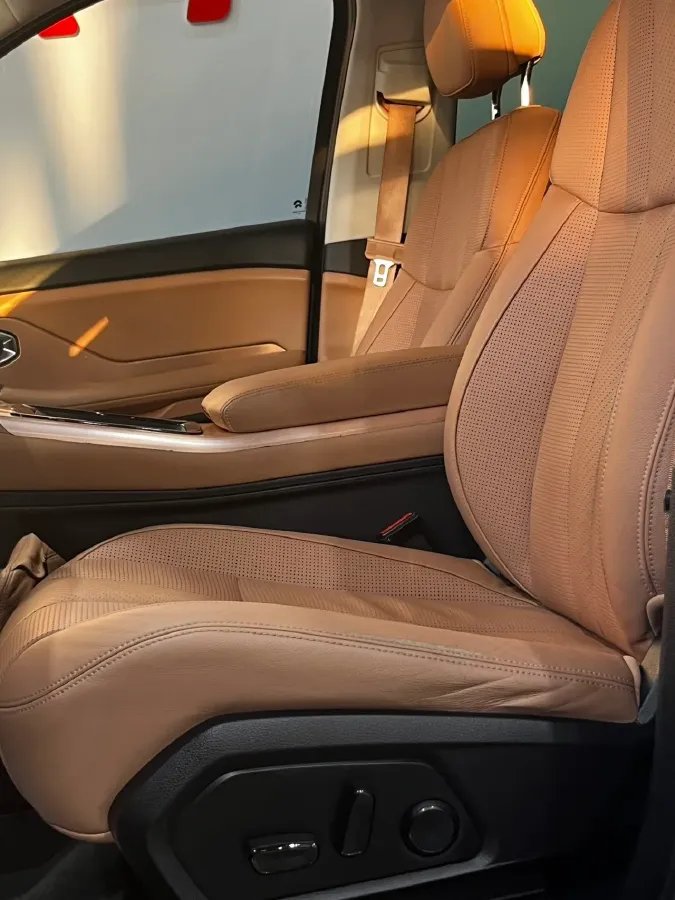 2018 NIO ES8 BEV 70KWH,autocango,china used car exporter,china ev exporter,chinese used car exporter,chinese used ev exporter