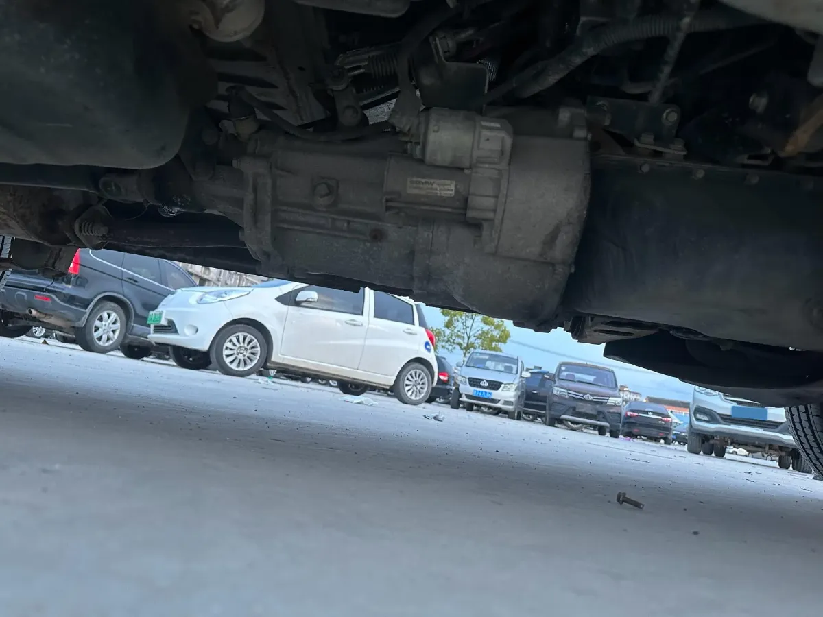2015 WuLing ZhiGuang 1.2L 82HP L4 5MT,autocango,china used car exporter,china ev exporter,chinese used car exporter,chinese used ev exporter