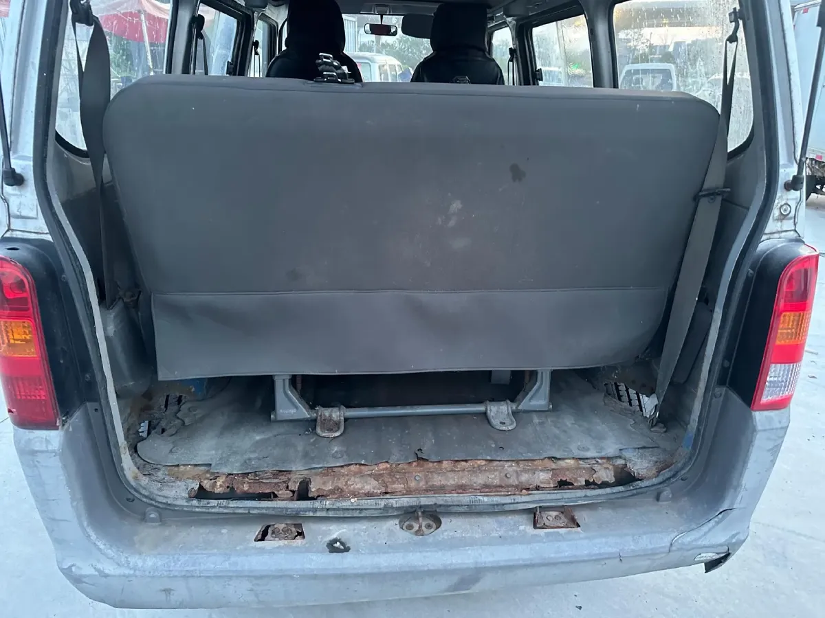 2015 WuLing ZhiGuang 1.2L 82HP L4 5MT,autocango,china used car exporter,china ev exporter,chinese used car exporter,chinese used ev exporter