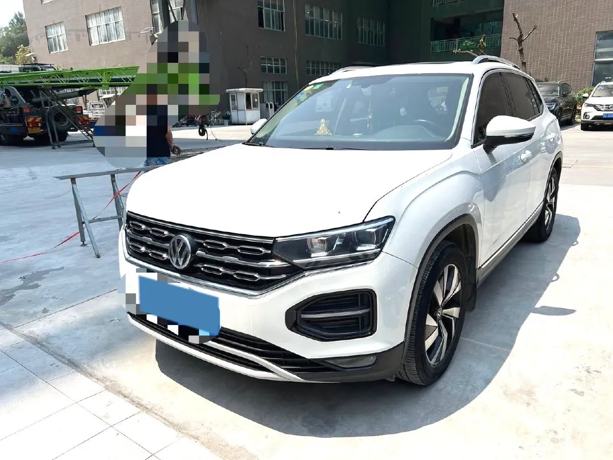 2019 Jeep Cherokee 2.0T 234HP L4 9AT,autocango,china used car exporter,china ev exporter,chinese used car exporter,chinese used ev exporter