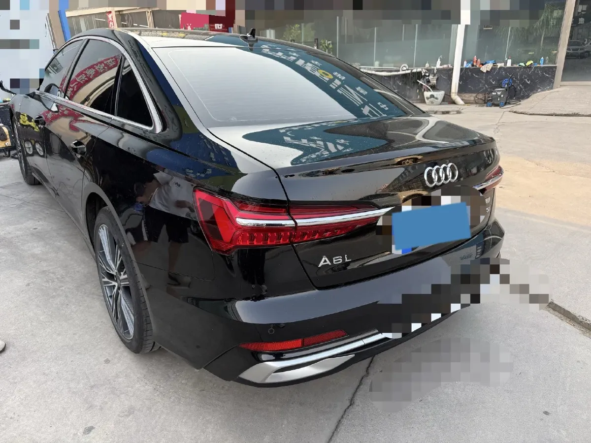 2024 Audi A6L 2.0T 190HP L4 7DCT,autocango,china used car exporter,china ev exporter,chinese used car exporter,chinese used ev exporter