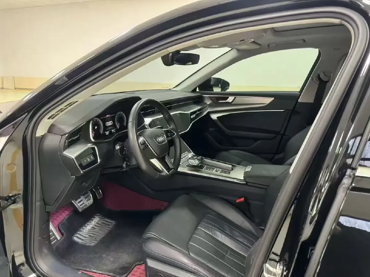 2021 Audi A6L 2.0T 224HP L4 7DCT,autocango,china used car exporter,china ev exporter,chinese used car exporter,chinese used ev exporter