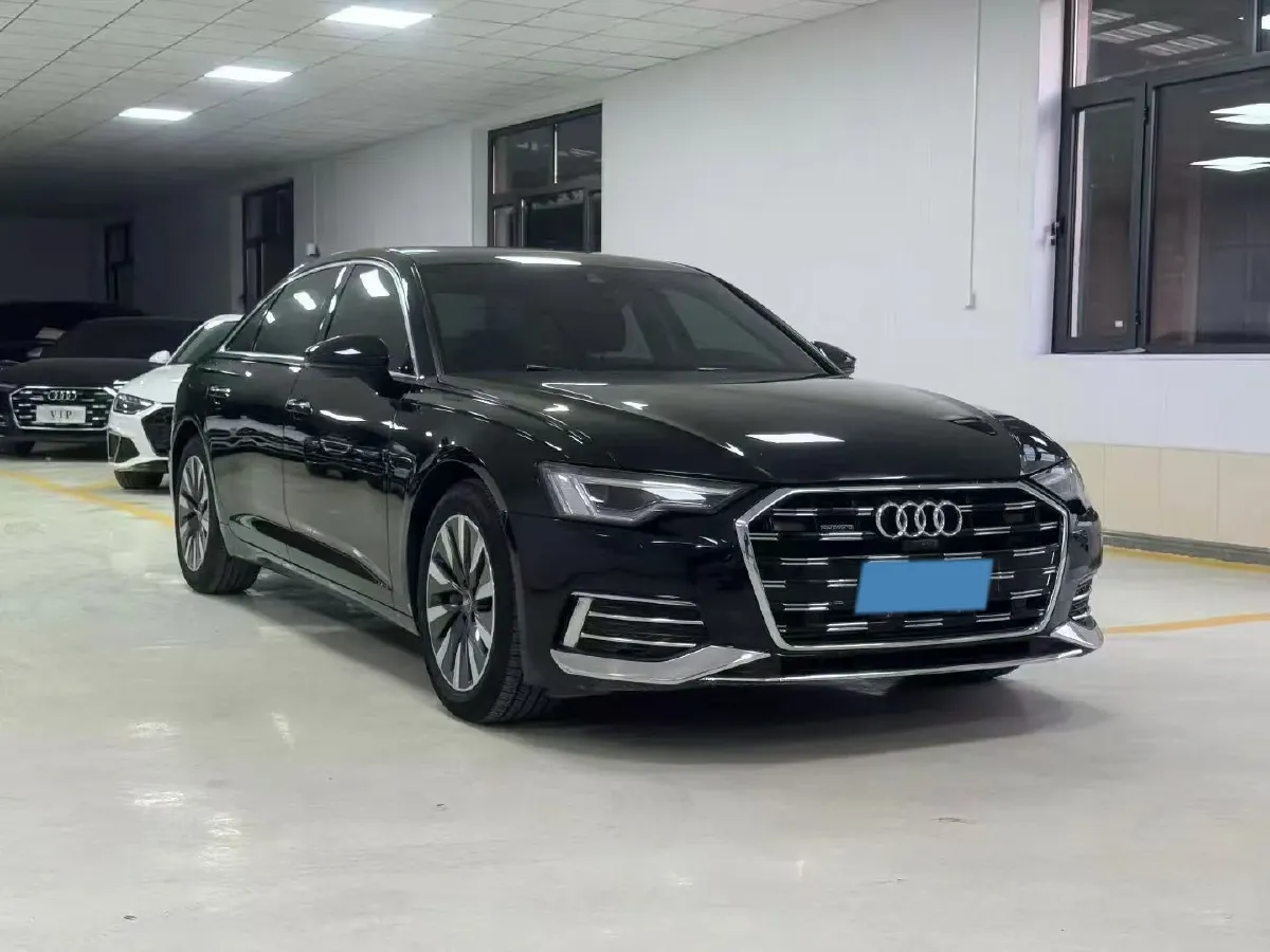 2021 Audi A6L 2.0T 224HP L4 7DCT,autocango,china used car exporter,china ev exporter,chinese used car exporter,chinese used ev exporter