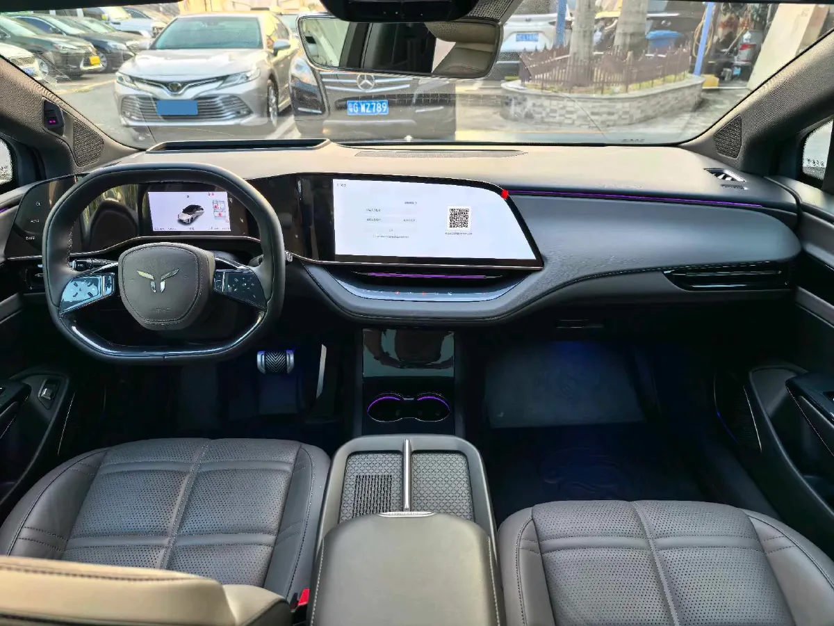2024 HongQi EH7 BEV 111KWH,autocango,china used car exporter,china ev exporter,chinese used car exporter,chinese used ev exporter