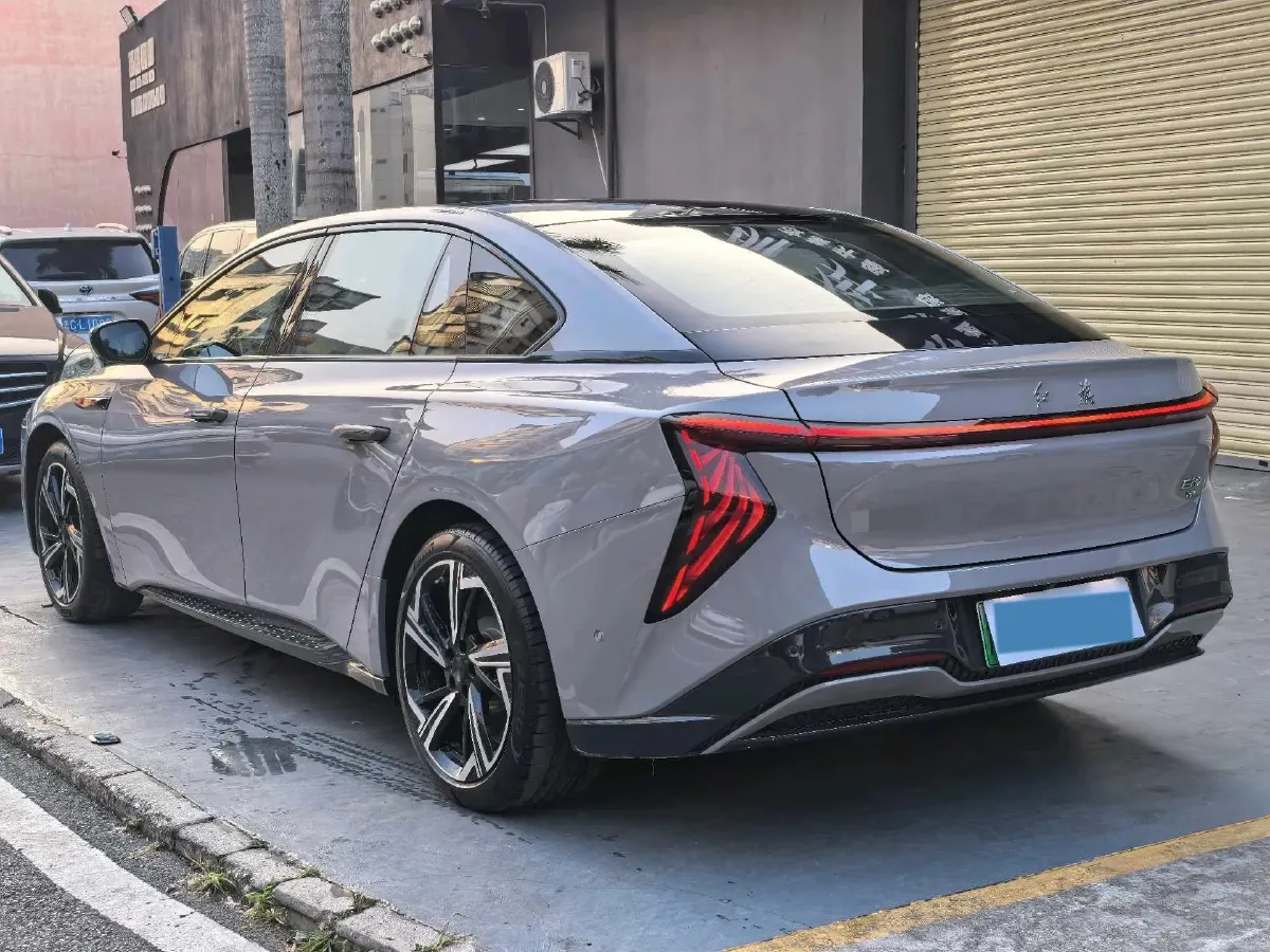 2024 HongQi EH7 BEV 111KWH,autocango,china used car exporter,china ev exporter,chinese used car exporter,chinese used ev exporter