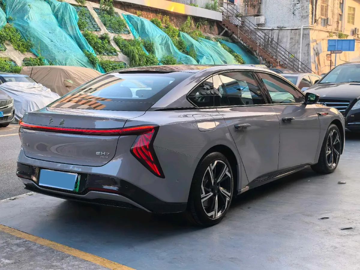 2024 HongQi EH7 BEV 111KWH,autocango,china used car exporter,china ev exporter,chinese used car exporter,chinese used ev exporter