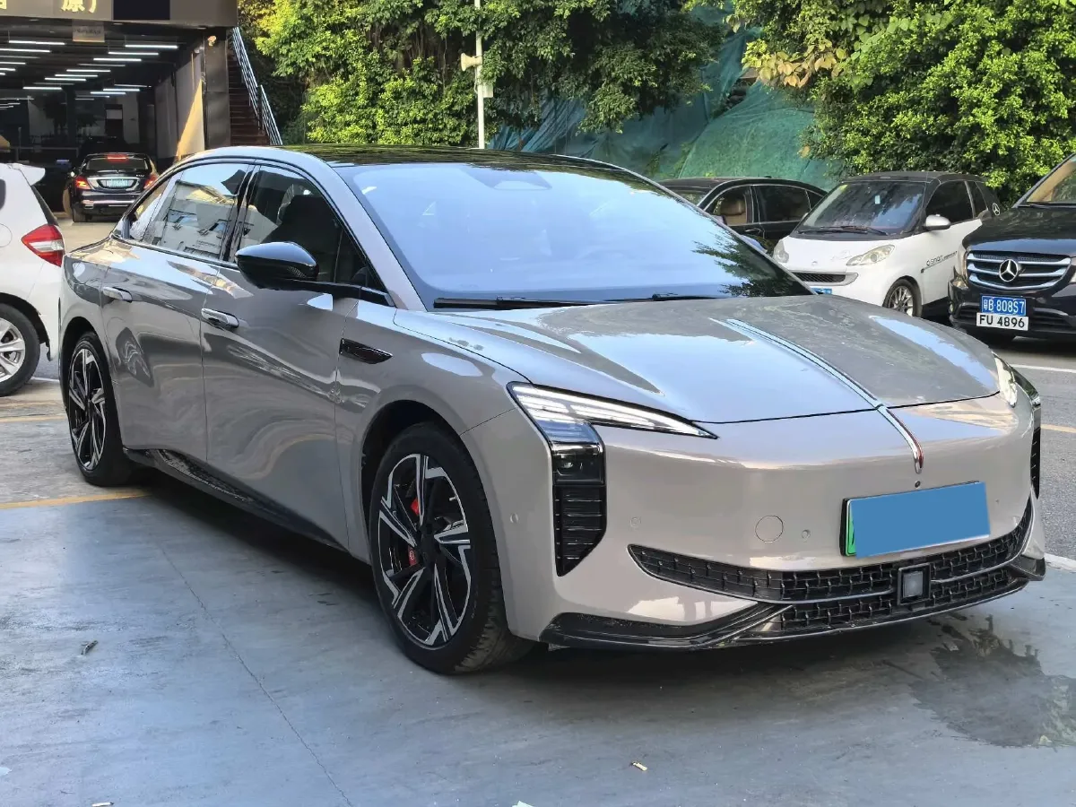 2024 HongQi EH7 BEV 111KWH,autocango,china used car exporter,china ev exporter,chinese used car exporter,chinese used ev exporter