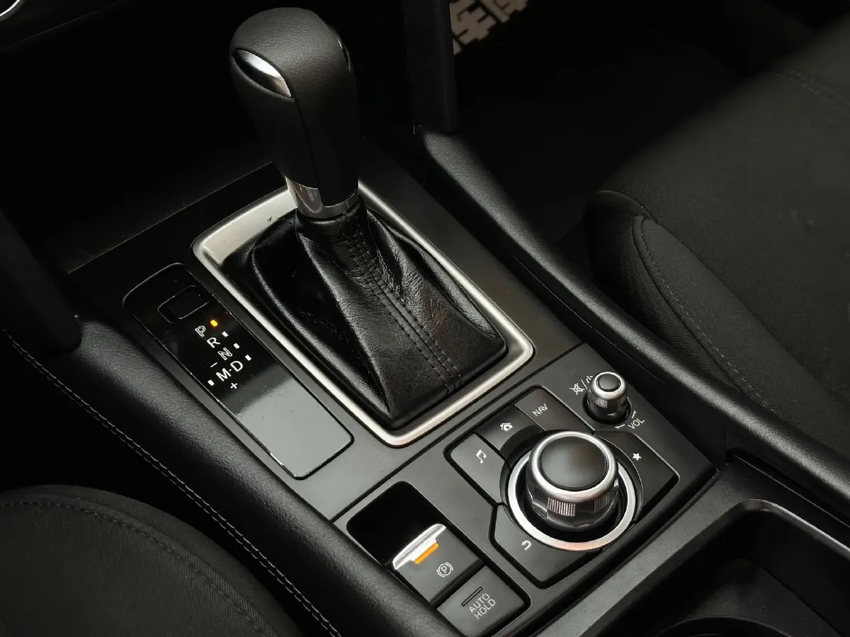 2020 Mazda CX-4 2.0L 158HP L4 6AT,autocango,china used car exporter,china ev exporter,chinese used car exporter,chinese used ev exporter