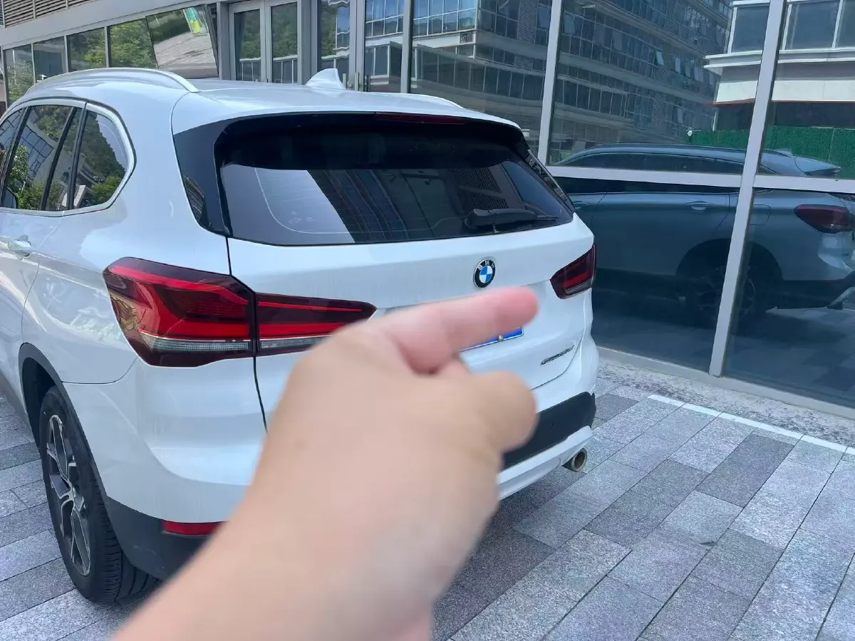 2022 BMW X1 2.0T 192HP L4 7DCT,autocango,china used car exporter,china ev exporter,chinese used car exporter,chinese used ev exporter