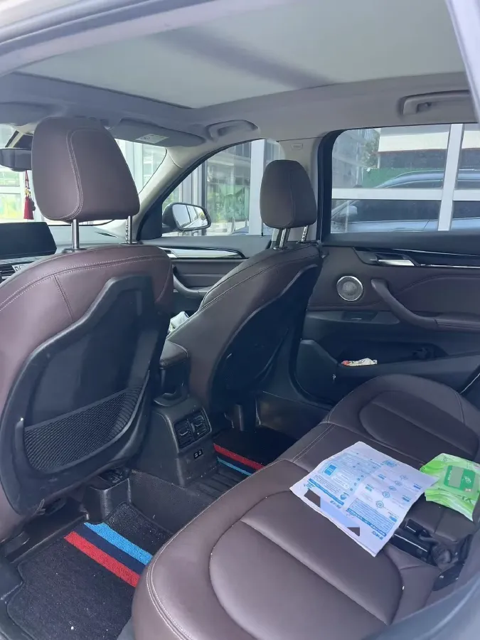 2022 BMW X1 2.0T 192HP L4 7DCT,autocango,china used car exporter,china ev exporter,chinese used car exporter,chinese used ev exporter