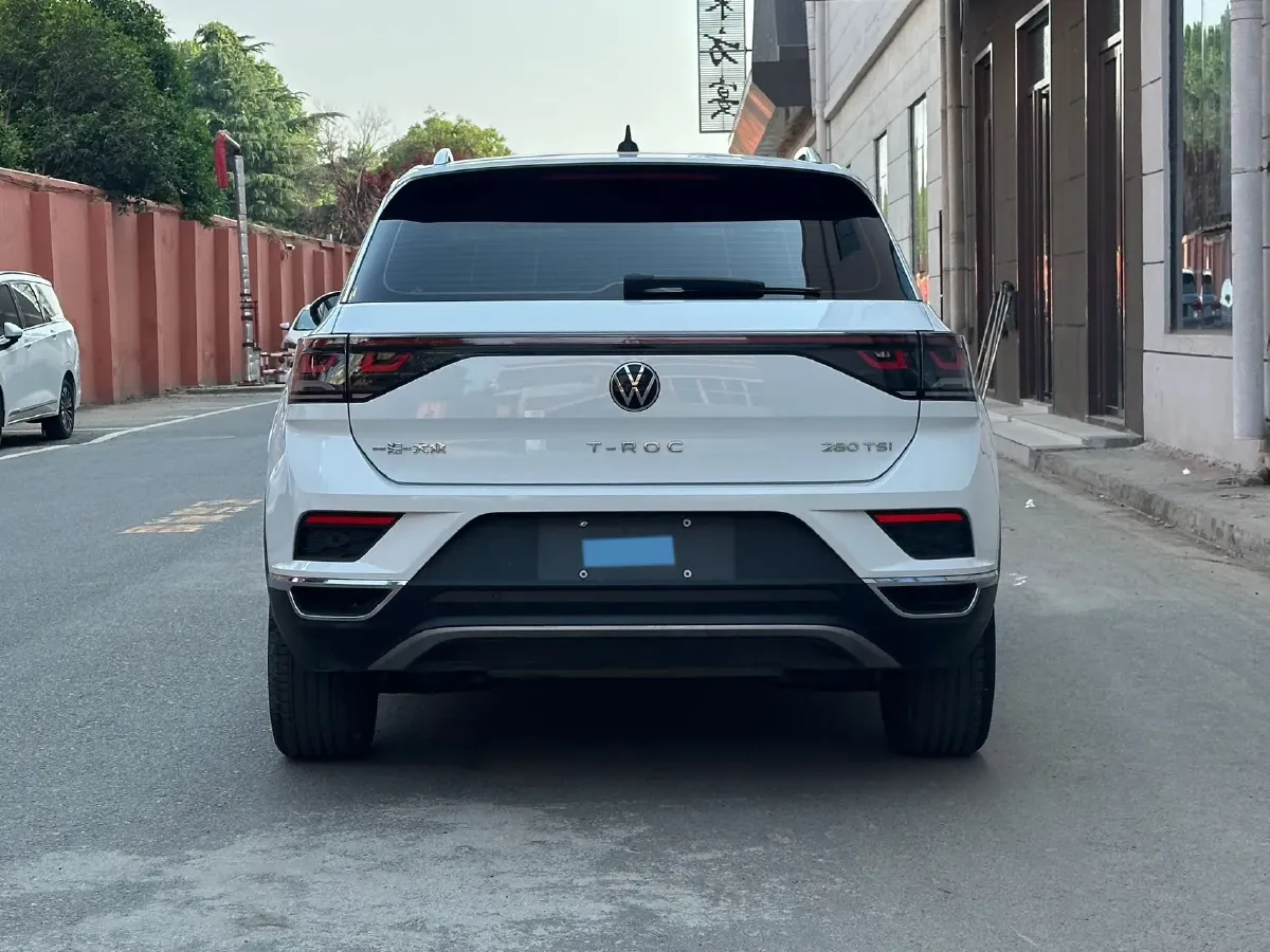 2023 Volkswagen T-Roc 1.4T 150HP L4 7DCT,autocango,china used car exporter,china ev exporter,chinese used car exporter,chinese used ev exporter
