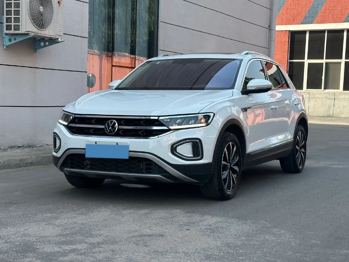 2023 Volkswagen T-Roc 1.4T 150HP L4 7DCT,autocango,china used car exporter,china ev exporter,chinese used car exporter,chinese used ev exporter