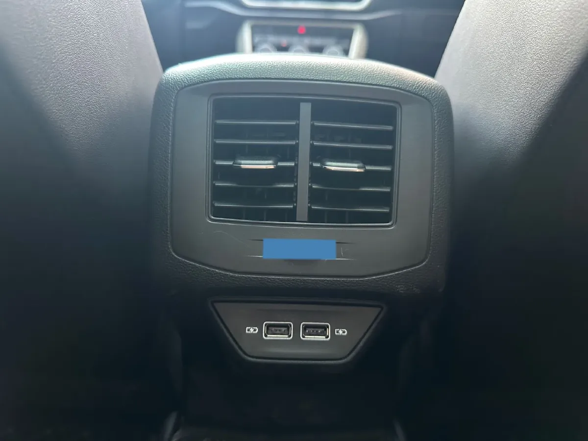 2023 Volkswagen T-Roc 1.4T 150HP L4 7DCT,autocango,china used car exporter,china ev exporter,chinese used car exporter,chinese used ev exporter