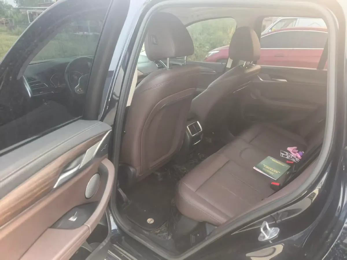 2023 BMW X3 2.0T 245HP L4 8AT,autocango,china used car exporter,china ev exporter,chinese used car exporter,chinese used ev exporter