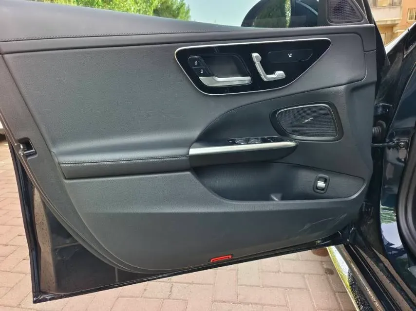 2022 Mercedes-Benz C Class 1.5T 170HP L4 9AT,autocango,china used car exporter,china ev exporter,chinese used car exporter,chinese used ev exporter