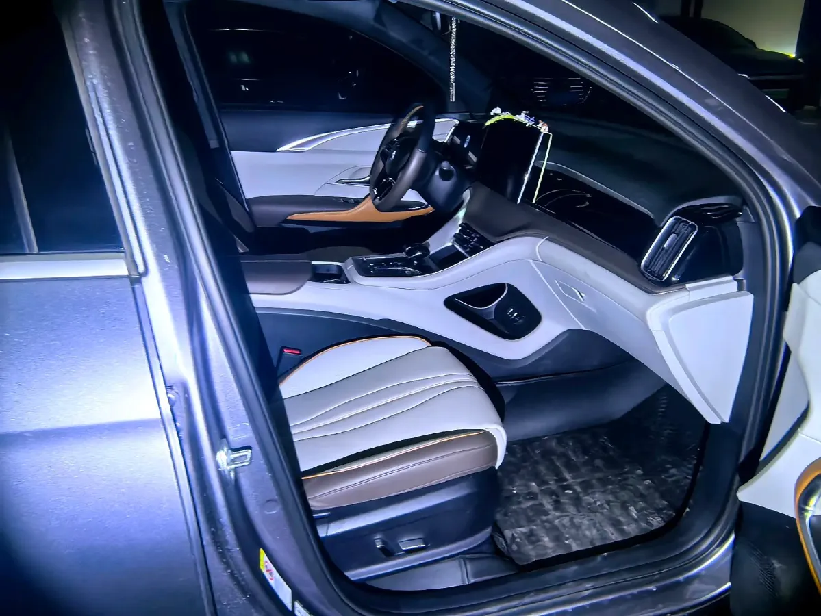 2022 LYNK&CO 03 1.5T 180HP L3 7DCT,autocango,china used car exporter,china ev exporter,chinese used car exporter,chinese used ev exporter