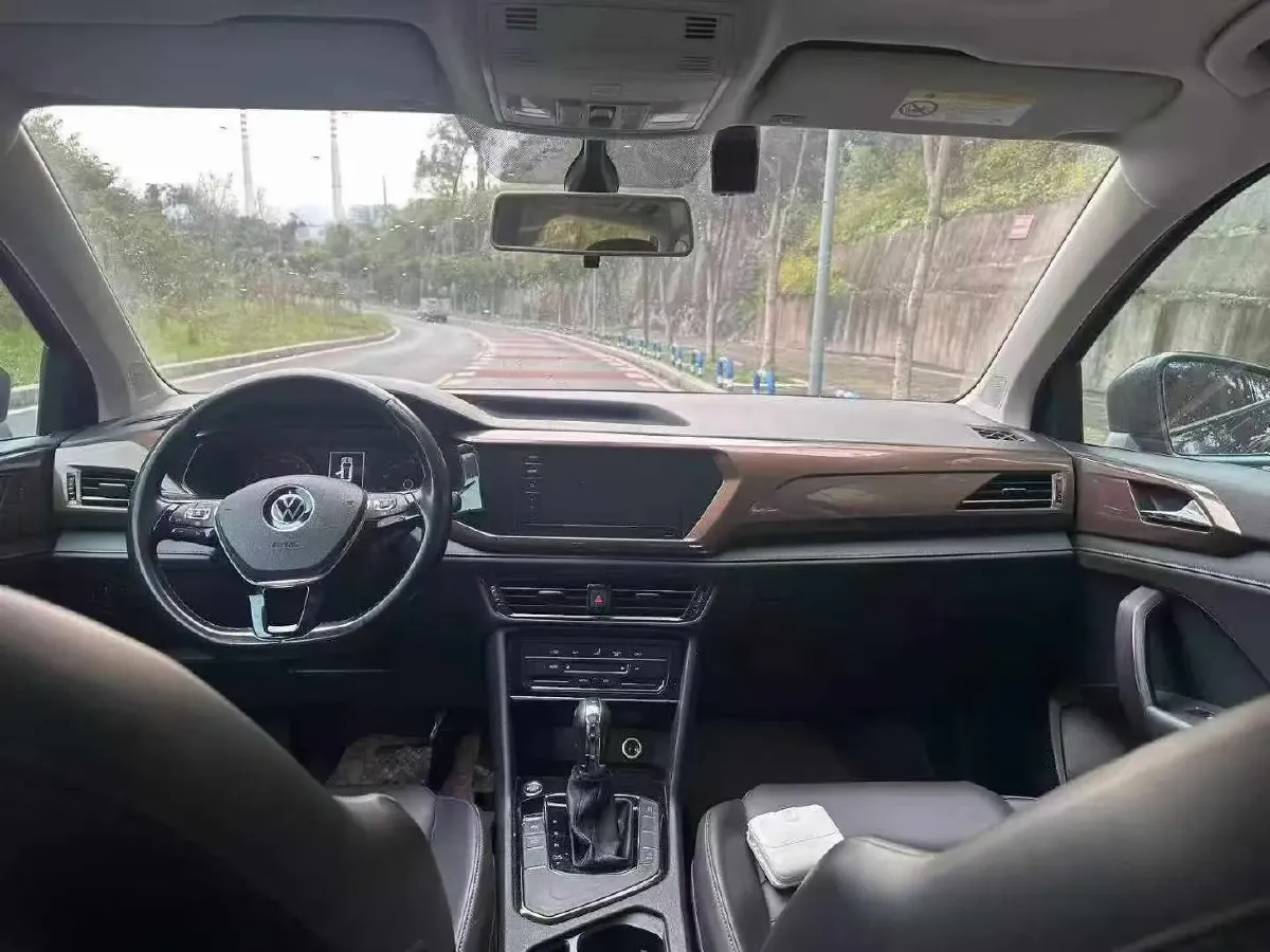 2020 Volkswagen Tharu 2.0T 186HP L4 7DCT,autocango,china used car exporter,china ev exporter,chinese used car exporter,chinese used ev exporter