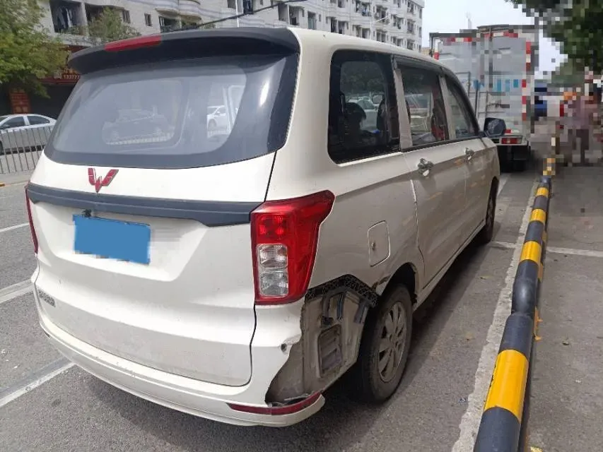 2019 WuLing HongGuang 1.5L 105HP L4 5MT,autocango,china used car exporter,china ev exporter,chinese used car exporter,chinese used ev exporter