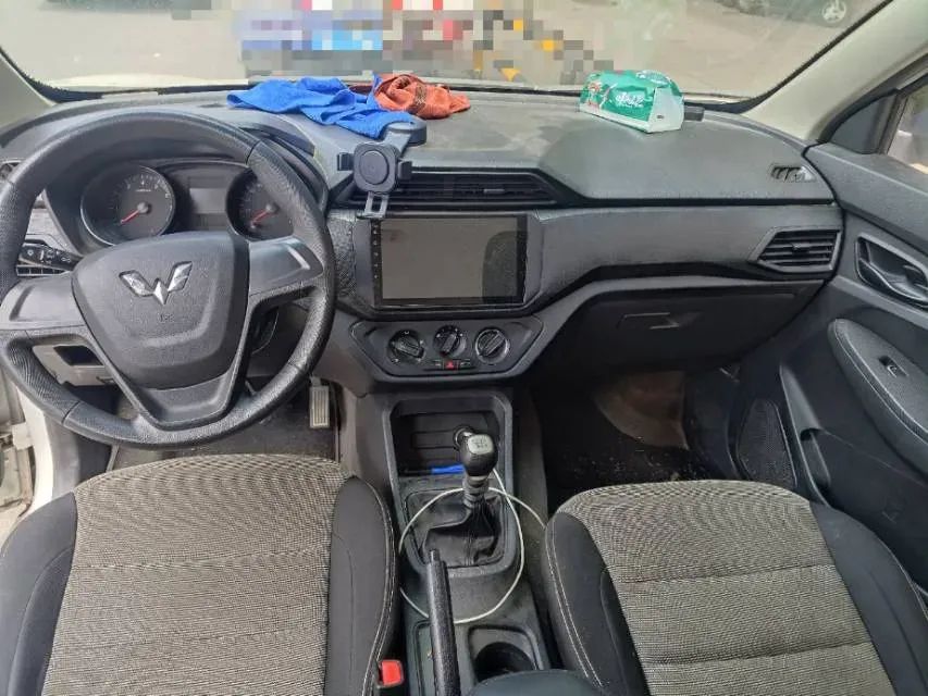 2019 WuLing HongGuang 1.5L 105HP L4 5MT,autocango,china used car exporter,china ev exporter,chinese used car exporter,chinese used ev exporter