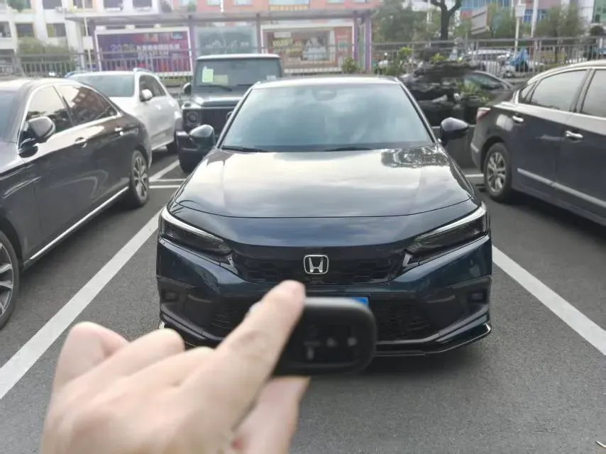 2023 Honda Civic 1.5T 182HP L4 CVT,autocango,china used car exporter,china ev exporter,chinese used car exporter,chinese used ev exporter