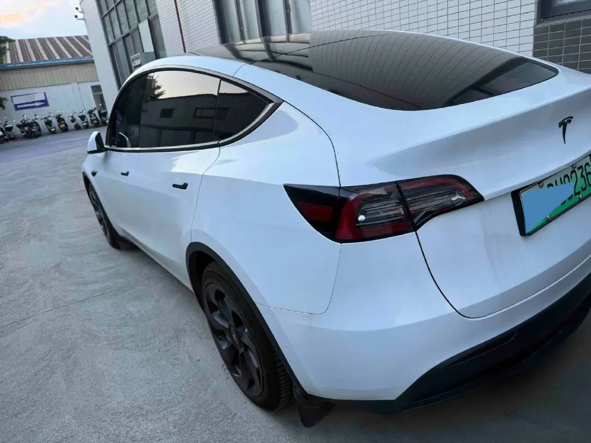 2022 Tesla Model Y BEV 60KWH,autocango,china used car exporter,china ev exporter,chinese used car exporter,chinese used ev exporter